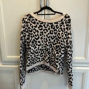 Like new sweater. Extremely soft.